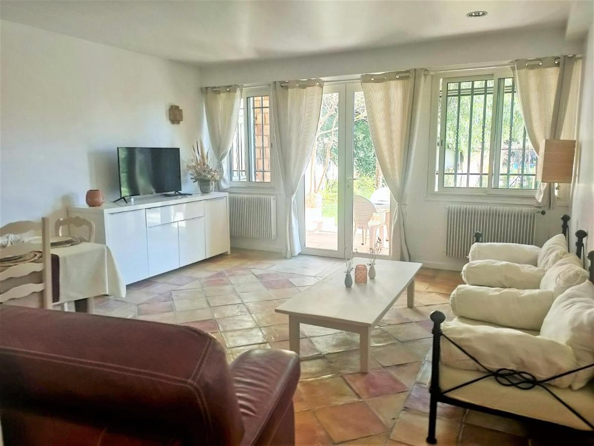 Un Brin De Paille Villa กาญเนอ-ซูร์-แมร์ ภายนอก รูปภาพ